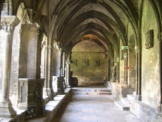  cloître